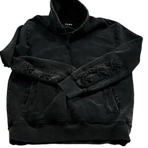 nANA judy Black Hoodie with Unique Design Pullover size Medium